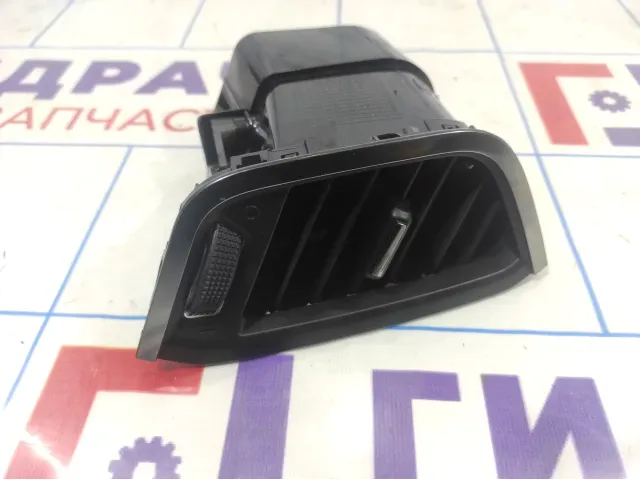 Дефлектор воздушный правый Lada X-Ray Cross 687602640R.