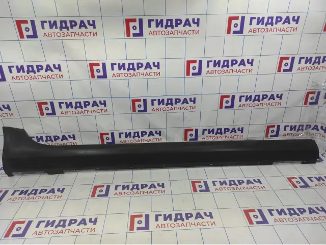 Накладка порого правая Lada X-Ray Cross 8450021080.