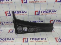 Решетка стеклооч. (планка под лобовое стекло) Lada X-Ray Cross 8450022296. Правая.
