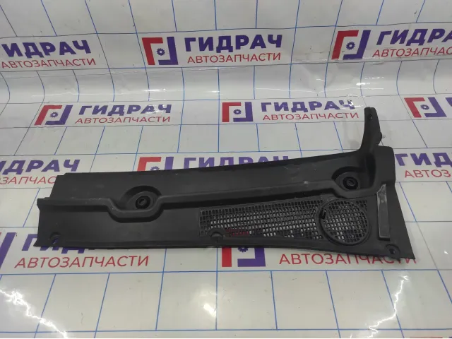 Решетка стеклооч. (планка под лобовое стекло) Lada X-Ray Cross 8450022295. Левая.