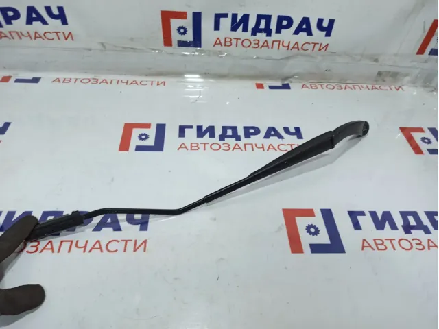 Поводок стеклоочистителя передний левый Lada X-Ray Cross 288814077R.