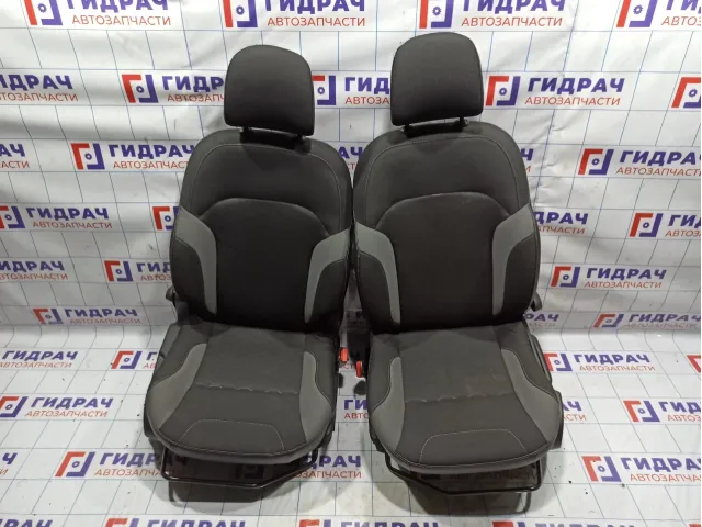 Комплект сидений Lada X-Ray Cross .