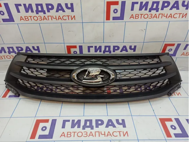 Решетка радиатора Lada X-Ray Cross 623101223R.