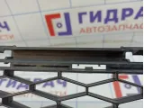 Решетка в передний бампер нижняя Lada X-Ray Cross 8450021100.