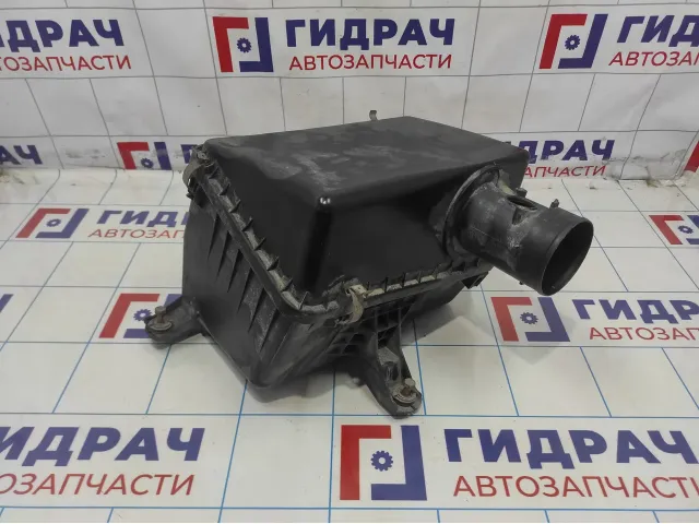 Корпус воздушного фильтра Toyota Land Cruiser 100 17700-50170