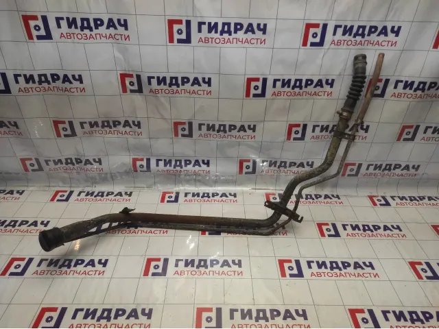 Горловина топливного бака Toyota Land Cruiser 100 77201-60540