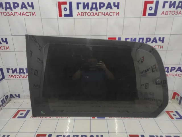 Стекло кузовное открывающееся (форточка) левое Toyota Land Cruiser 100 62720-60631