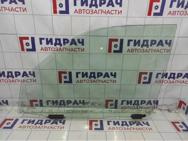 Стекло двери передней левой Toyota Land Cruiser 100 68102-60220