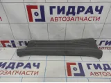 Накладка порога задняя внутренняя правая Toyota Land Cruiser 100 67917-60040