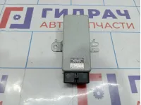 Блок управления топливным насосом Toyota Land Cruiser 100 89570-60130