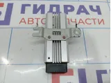 Блок управления топливным насосом Toyota Land Cruiser 100 89570-60130