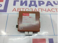 Блок управления центральным замком Toyota Land Cruiser 100 89741-60240