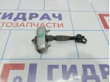 Ограничитель двери задний левый Toyota Land Cruiser 100 68640-60060