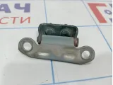Петля двери багажника верхняя правая Toyota Land Cruiser 100 68810-95J02