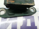 Петля двери багажника верхняя правая Toyota Land Cruiser 100 68810-95J02