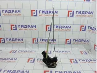 Замок двери задней левой Toyota Land Cruiser 100 69060-60060