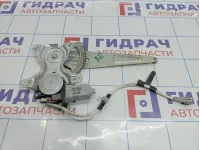 Стеклоподъемник электрический задний правый Toyota Land Cruiser 100 69803-60060