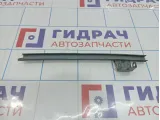 Направляющая стекла двери передней левой Toyota Land Cruiser 100 67404-60090