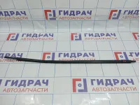 Накладка стекла переднего правого Toyota Land Cruiser 100 75710-60050