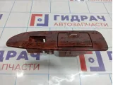 Накладка кнопки стеклоподъемника задняя левая Toyota Land Cruiser 100 74204-60060-A0