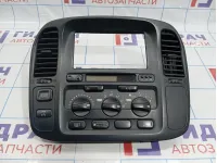 Блок управления климатической установкой Toyota Land Cruiser 100 88650-60410