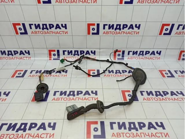 Проводка двери задней левой Land Rover Discovery 3 (L319) YMM502601B