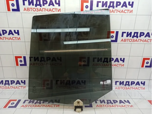 Стекло двери задней левой Land Rover Discovery 3 (L319) CVB500310