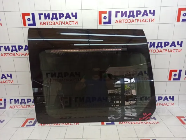Стекло кузовное глухое левое Land Rover Discovery 3 (L319) CVB500630