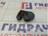 Замок багажника правый Land Rover Discovery 3 (L319) CWC500020