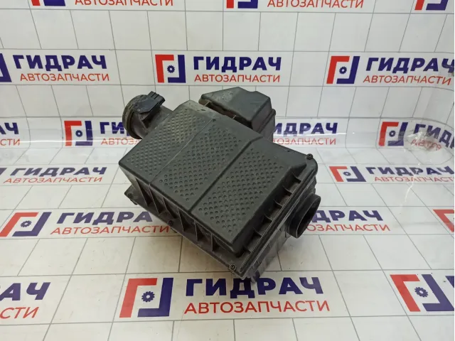 Корпус воздушного фильтра Land Rover Discovery 3 (L319) PHB000476