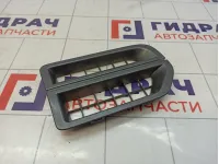 Решетка воздухозаборника Land Rover Discovery 3 (L319) JAK000064LQV