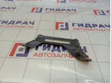 Кронштейн впускного коллектора правый Land Rover Discovery 3 (L319) LR002200