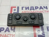 Блок управления климатической установкой Land Rover Discovery 3 (L319) JFC500950