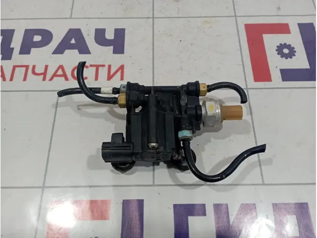 Клапан электромагнитный пневмодвески Land Rover Discovery 3 (L319) RVH000046