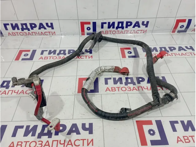 Клемма аккумулятора плюс Land Rover Discovery 3 (L319) YTA500511