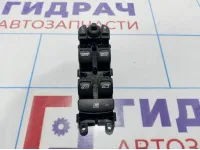 Блок управления стеклоподъемниками Land Rover Freelander II (L359) LR007401