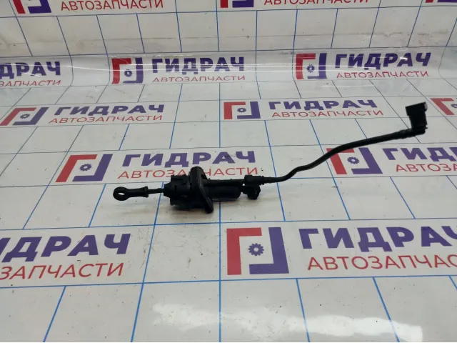 Цилиндр сцепления главный Land Rover Freelander II (L359) LR031912