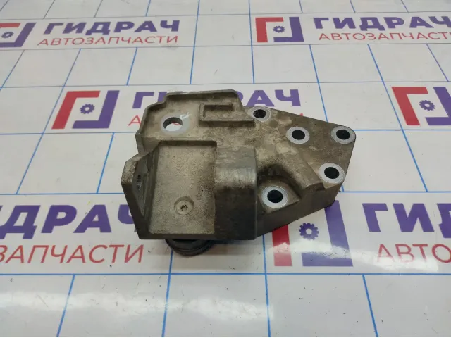 Кронштейн опоры двигателя правый Land Rover Freelander II (L359) LR004510
