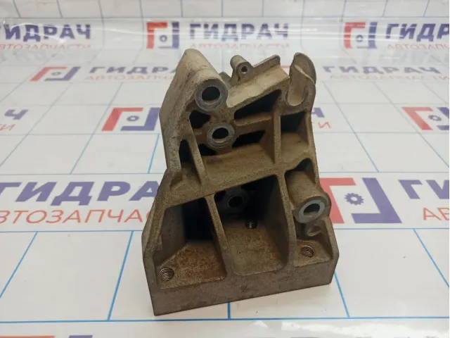 Кронштейн двигателя правый Land Rover Freelander II (L359) LR001216