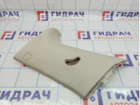Обшивка стойки задней правая Land Rover Freelander II (L359) LR008000