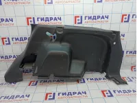 Обшивка багажника правая Land Rover Freelander II (L359) LR008965