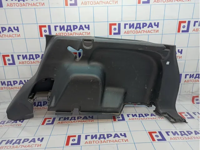 Обшивка багажника правая Land Rover Freelander II (L359) LR008965