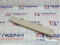 Обшивка двери багажника центральная Land Rover Freelander II (L359) LR014840