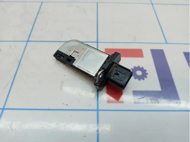 Расходомер воздуха Land Rover Freelander II (L359) LR019830
