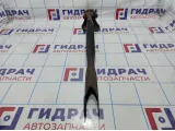 Тяга задняя продольная правая Land Rover Freelander 2 LR001175