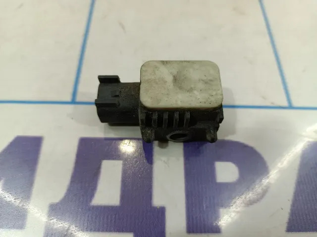Датчик AIR BAG Land Rover Freelander 2 3M5T14B342AB
