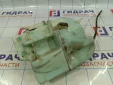 Бачок омывателя лобового стекла Land Rover Freelander 2 LR002305