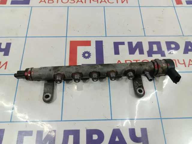 Рейка топливная Land Rover Freelander 2 LR001321