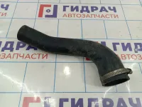 Патрубок интеркулера Land Rover Freelander 2 LR002589