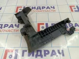 Крепление аккумулятора Land Rover Freelander 2 6G9N10724FF